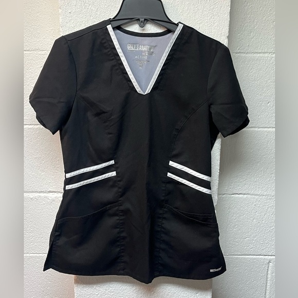 Grey Anatomy Tops - Grey's Anatomy Women's Black & White Scrub
Top Size XS By Barco